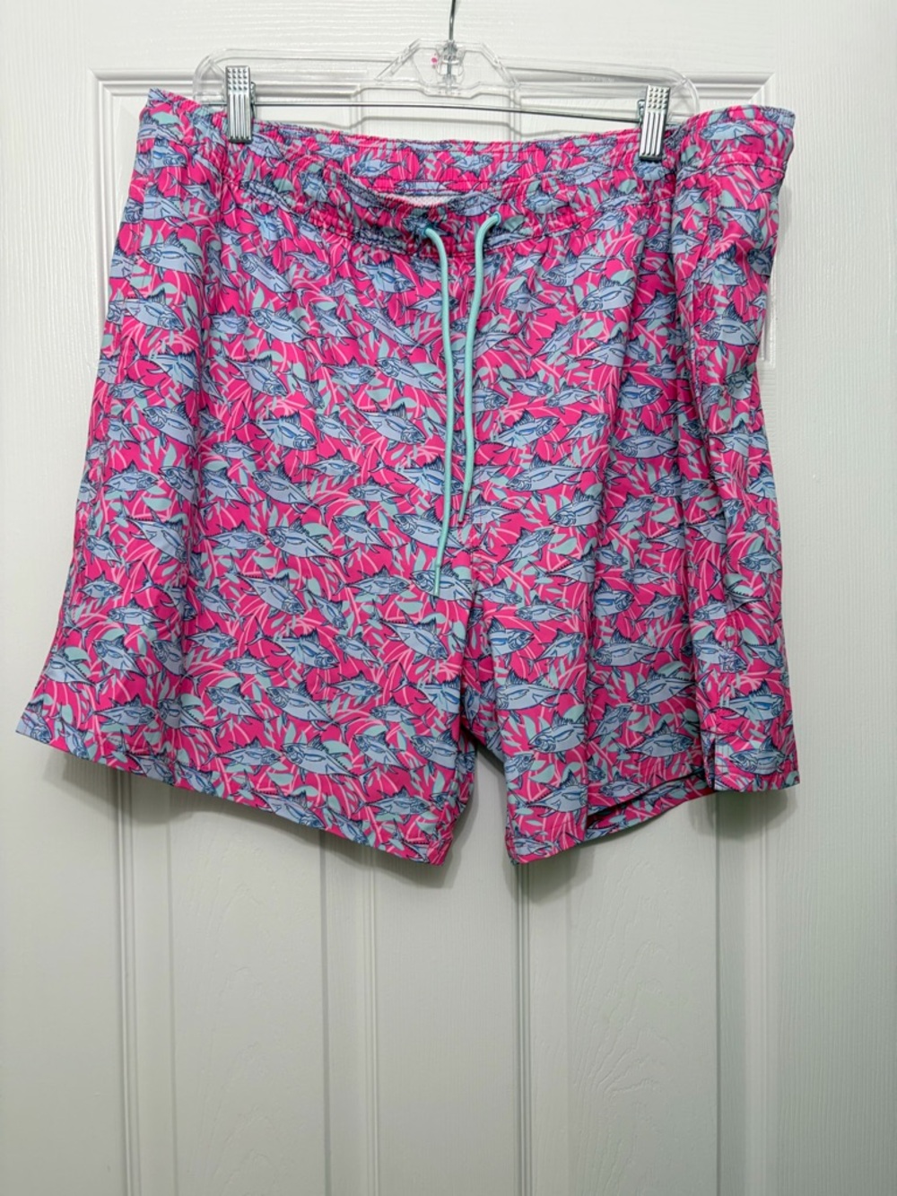 Vineyard Vines Swim Trunks size xl